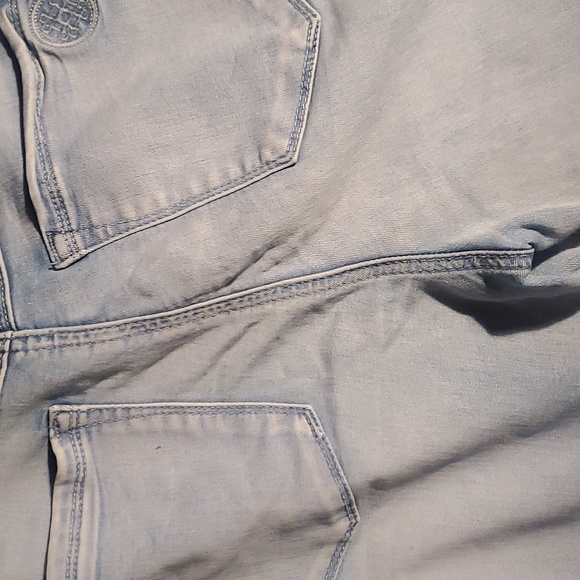 Laurie Felt Mom Jeans - Picture 14 of 15